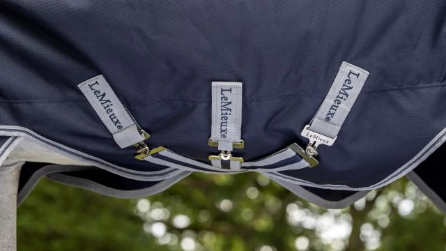 LeMieux Arika Featherweight Rug 0g 2 LeMieux Arika Featherweight Rug 0g - Image 2